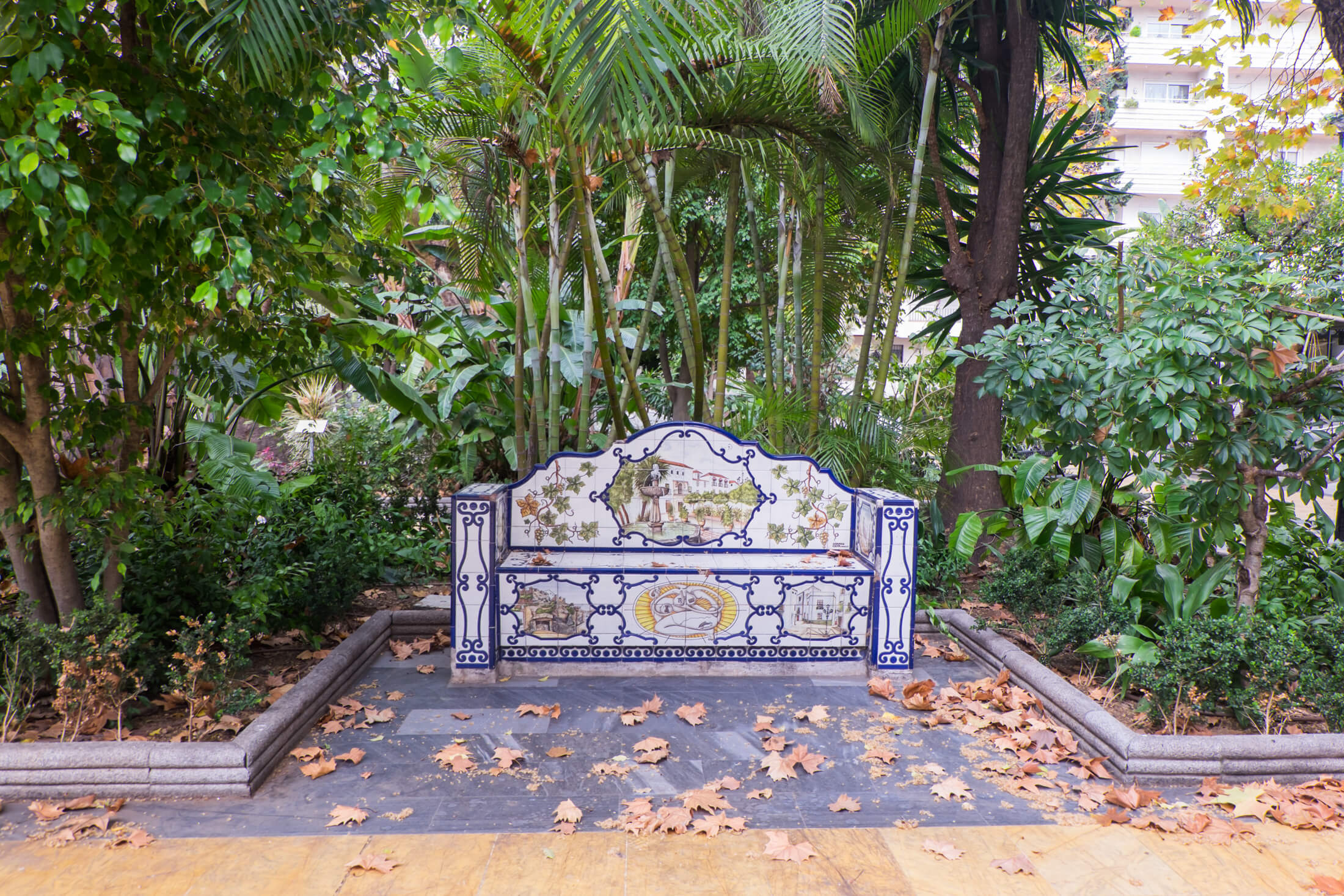 Marbella Casco 25