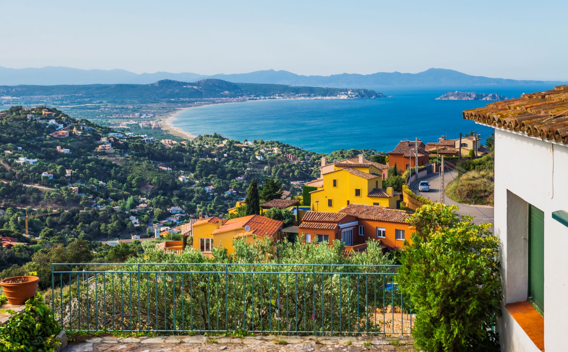 Beautiful Town Begur Gem Costa Brava Calalonia Girona Spain (1)