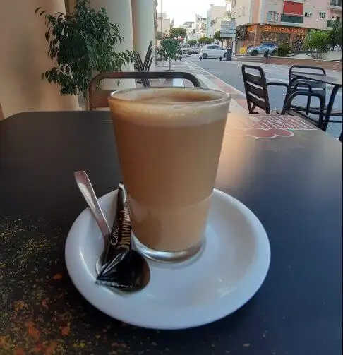 Un Cafe 2