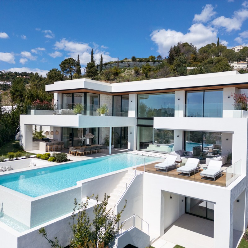 Arcydzieło współczesnej architektury w zamkniętej społeczności La Quinta