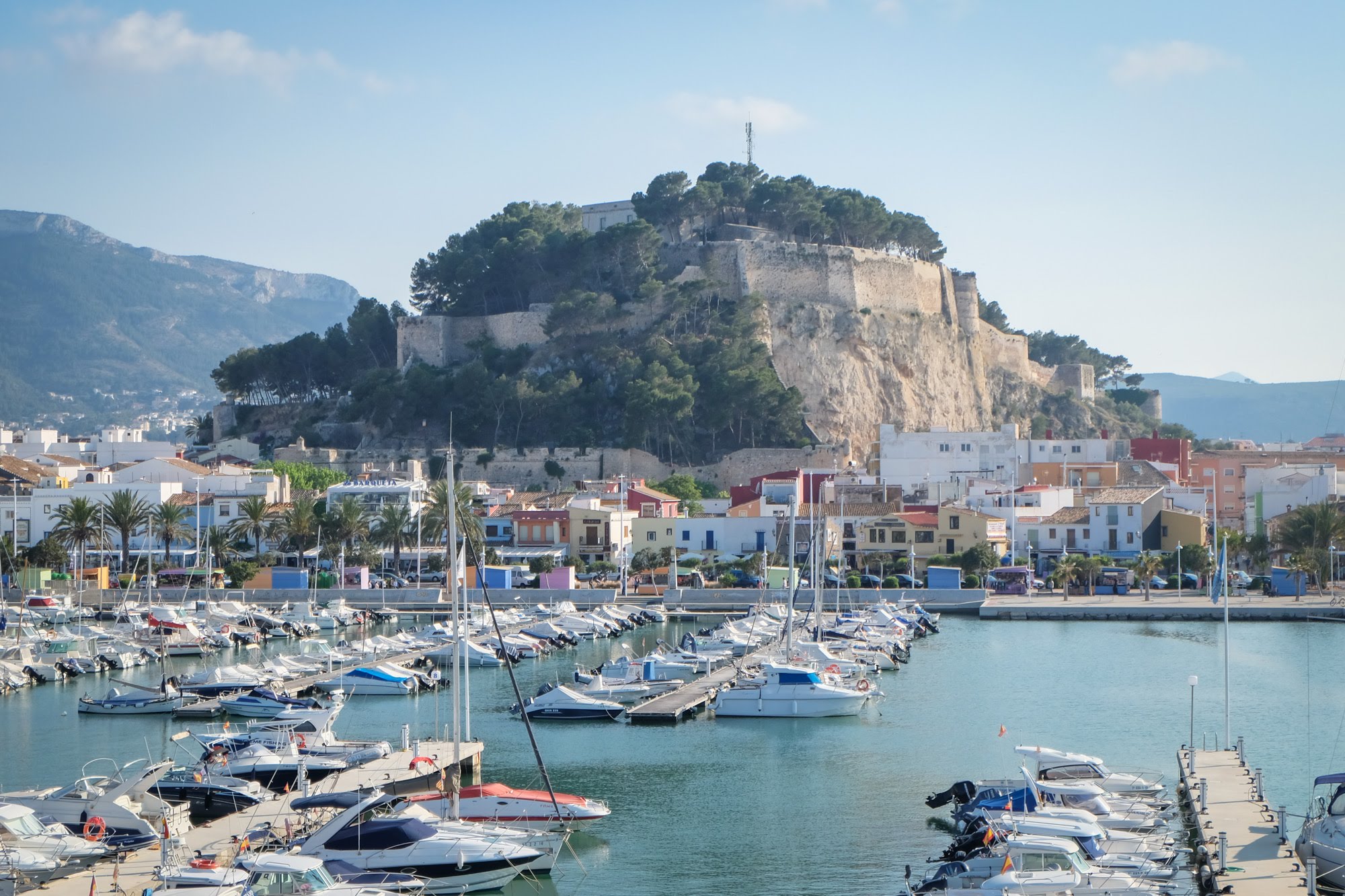 Denia - prawdziwa perła Costa Blanca: tajemnice, historia i zachwycające krajobrazy