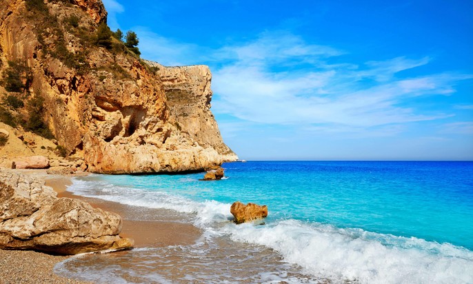 Costa Blanca i Costa del Sol – popularne miejsca dla aktywnych i rodzin