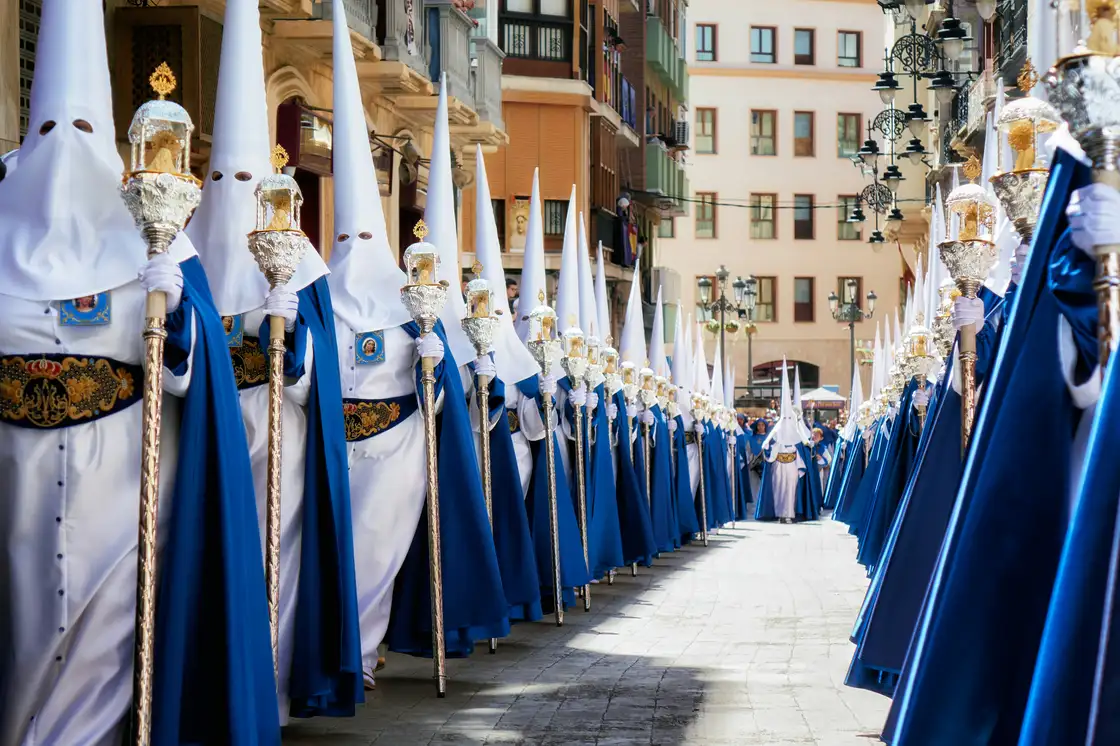 Esteban Palacios Blanco C De T66 O Ohc Unsplash