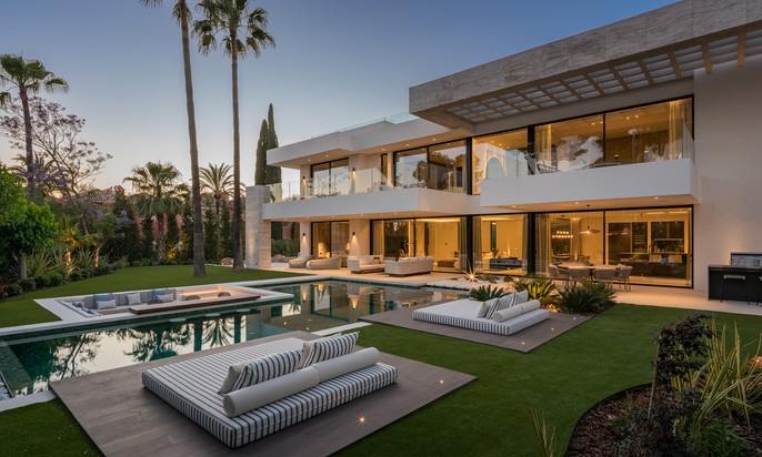 Carlos Lamas - mistrz nowoczesnej elegancji na Costa del Sol