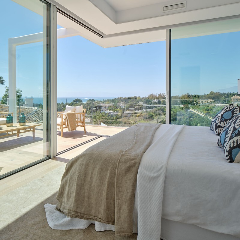 Kameralna kolekcja ośmiu willi zlokalizowanych w spokojnej dzielnicy Marbelli