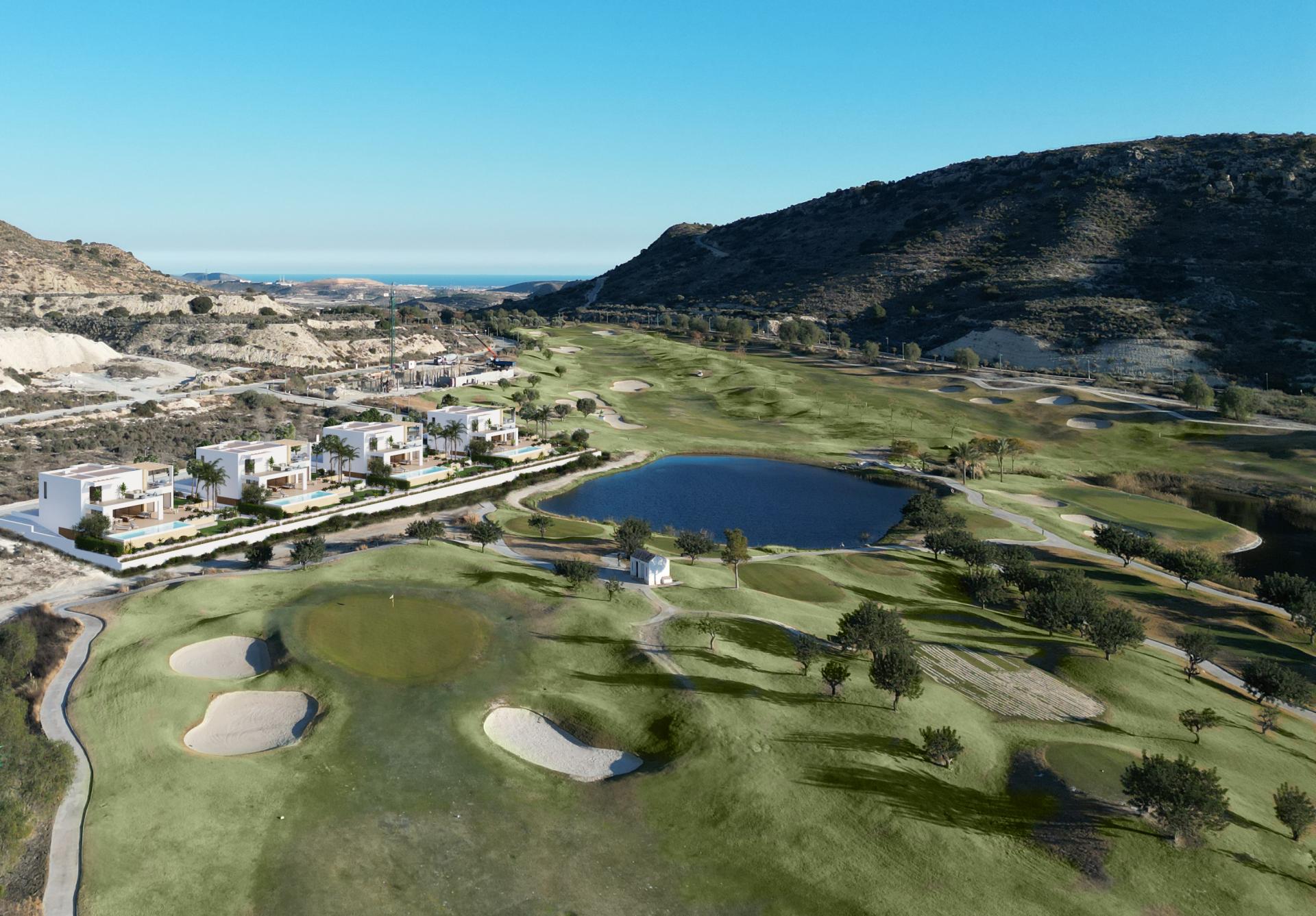 Ekskluzywna willa w otoczeniu natury i pola golfowego Font del Llop