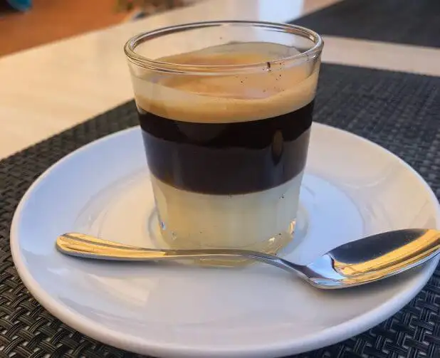 Un Cafe 4